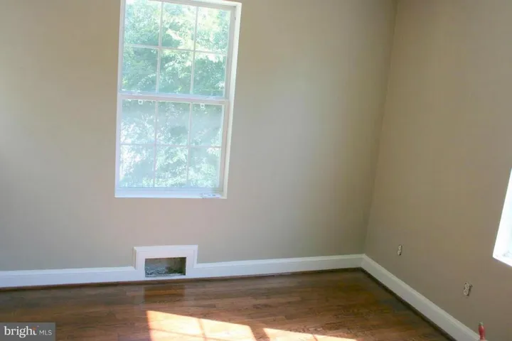 2825 Winchester Way, Falls Church, Virginia 22042