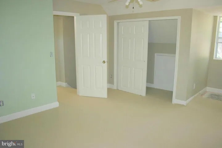 2825 Winchester Way, Falls Church, Virginia 22042