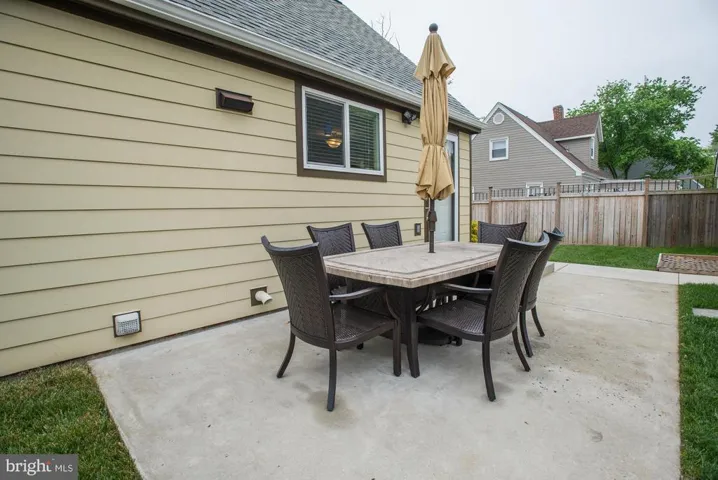 2431 Fort Dr, Alexandria, Virginia 22303