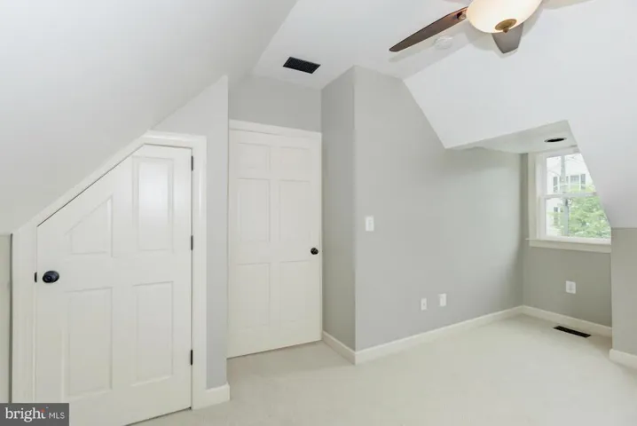 2431 Fort Dr, Alexandria, Virginia 22303