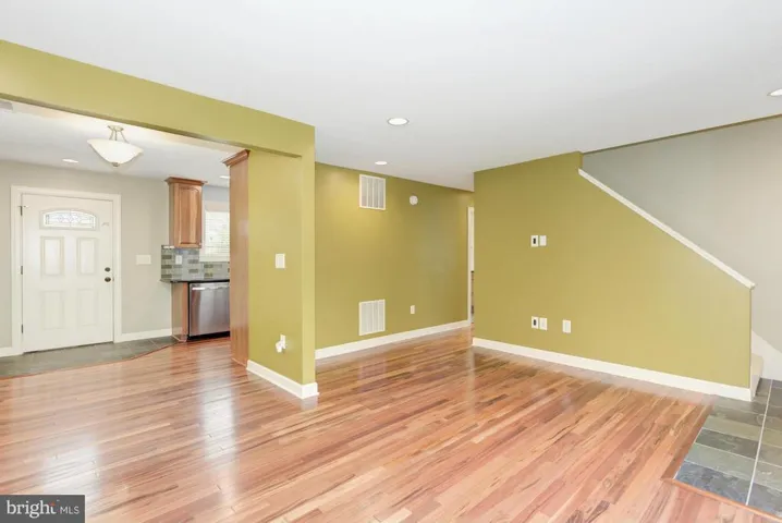 2431 Fort Dr, Alexandria, Virginia 22303