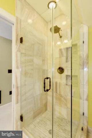 2431 Fort Dr, Alexandria, Virginia 22303