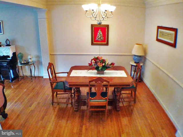 8406 Chaucer House Ct, Lorton, Virginia 22079