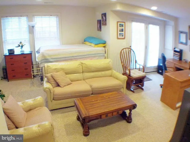 8406 Chaucer House Ct, Lorton, Virginia 22079