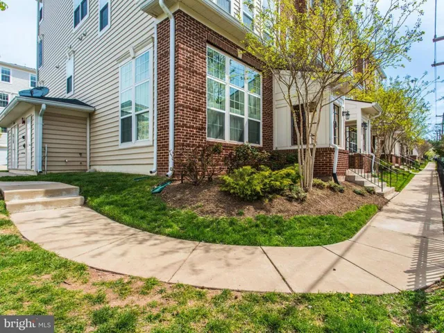14307a Brushwood Way #107, Centreville, Virginia 20121