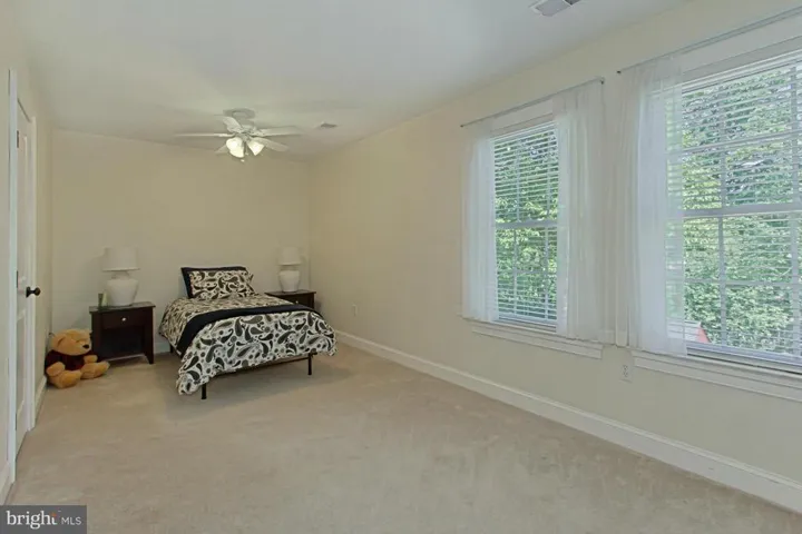 6908 Farragut Ave, Falls Church, Virginia 22042