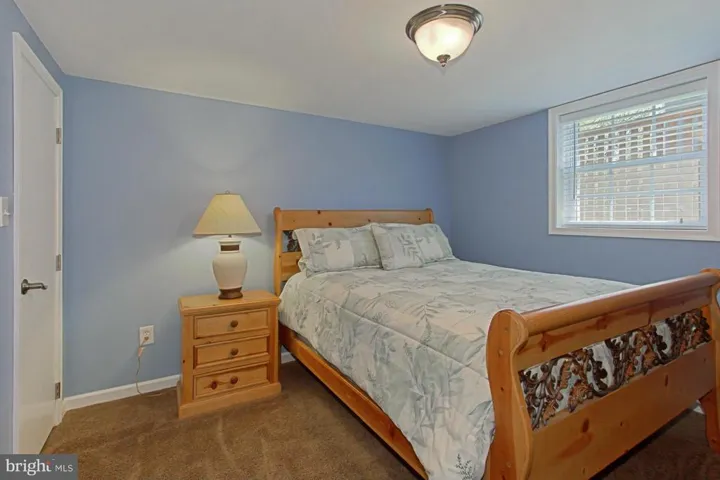6908 Farragut Ave, Falls Church, Virginia 22042