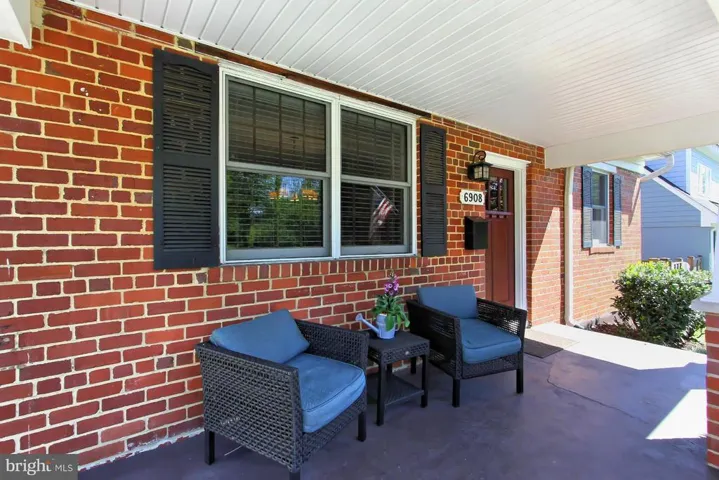 6908 Farragut Ave, Falls Church, Virginia 22042