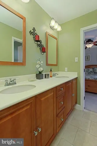 6908 Farragut Ave, Falls Church, Virginia 22042