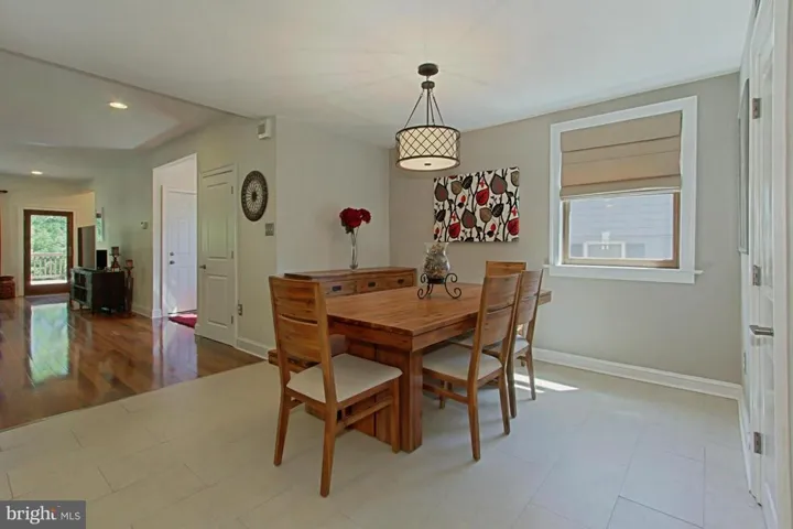 6908 Farragut Ave, Falls Church, Virginia 22042