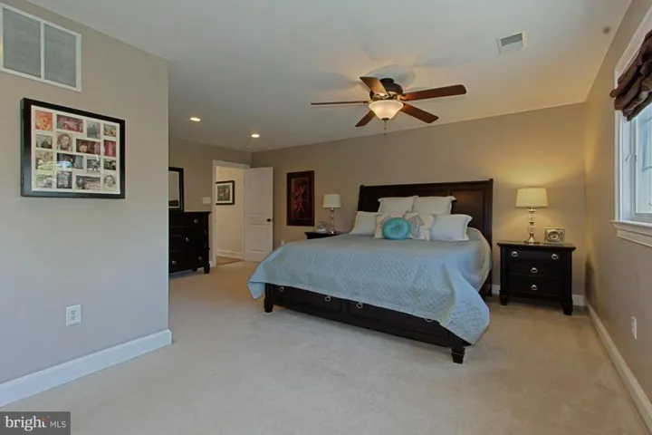6908 Farragut Ave, Falls Church, Virginia 22042