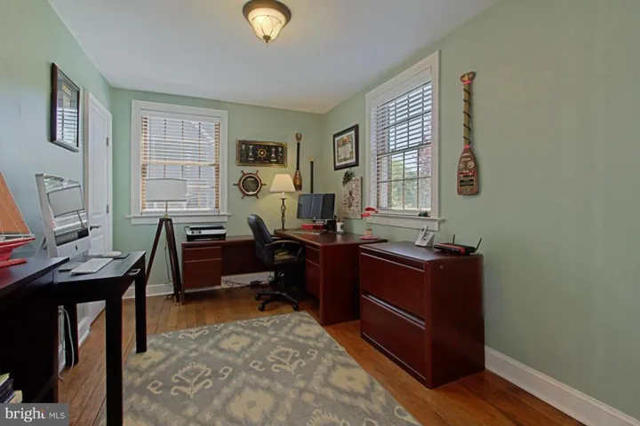 6908 Farragut Ave, Falls Church, Virginia 22042