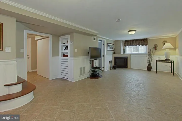 6908 Farragut Ave, Falls Church, Virginia 22042