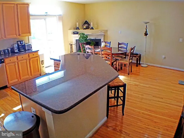 14022 Sawteeth Way, Centreville, Virginia 20121
