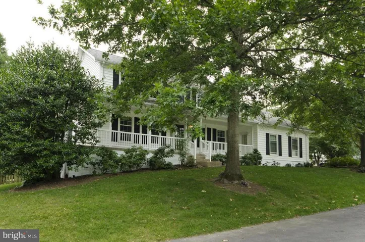 6555 Rockland Dr, Clifton, Virginia 20124