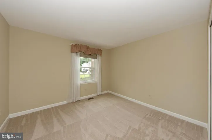 6555 Rockland Dr, Clifton, Virginia 20124
