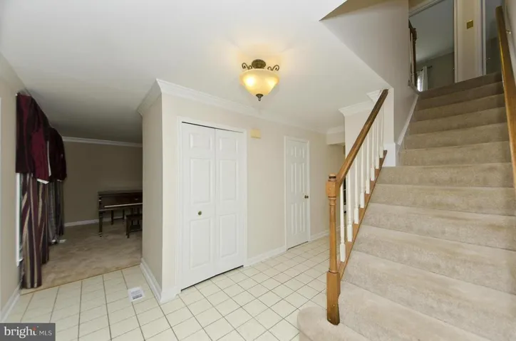 6555 Rockland Dr, Clifton, Virginia 20124
