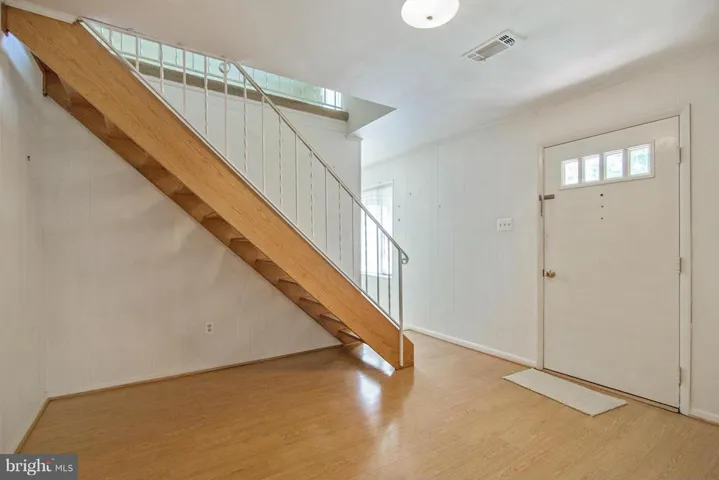 5513 Ravenel Ln, Springfield, Virginia 22151