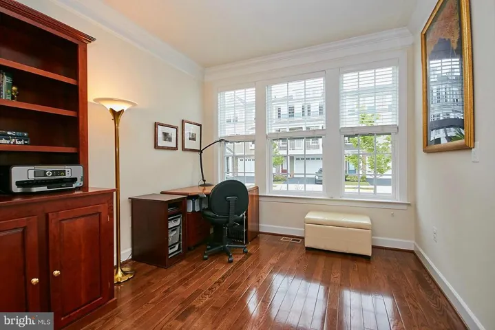 10266 Greenspire Dr, Oakton, Virginia 22124