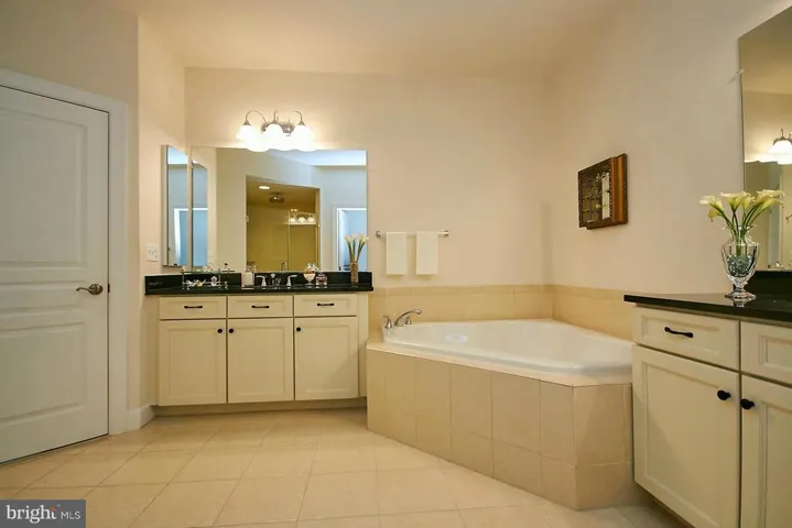 10266 Greenspire Dr, Oakton, Virginia 22124