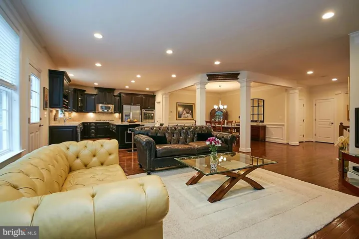 10266 Greenspire Dr, Oakton, Virginia 22124