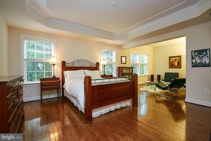 10266 Greenspire Dr, Oakton, Virginia 22124