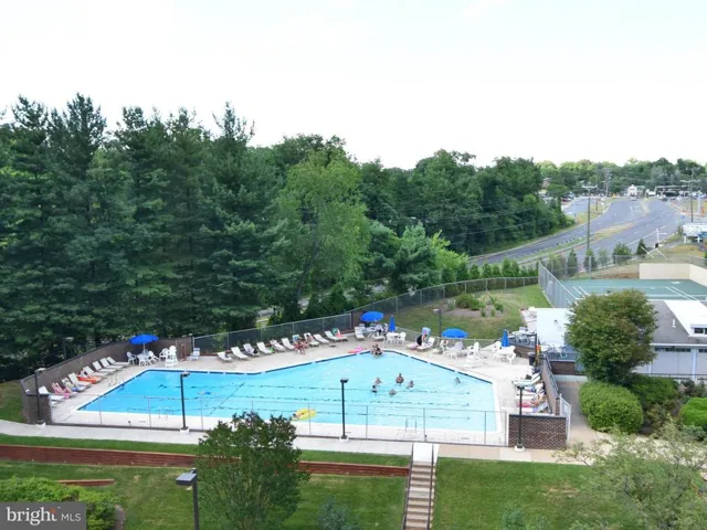 3800 Powell Ln #826, Falls Church, Virginia 22041