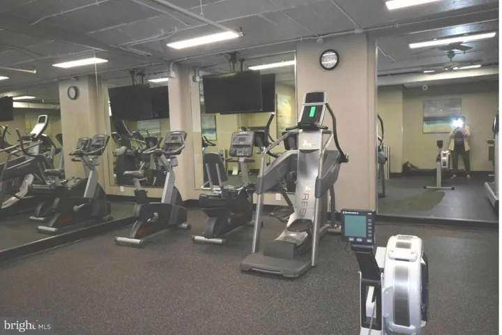 3800 Powell Ln #826, Falls Church, Virginia 22041