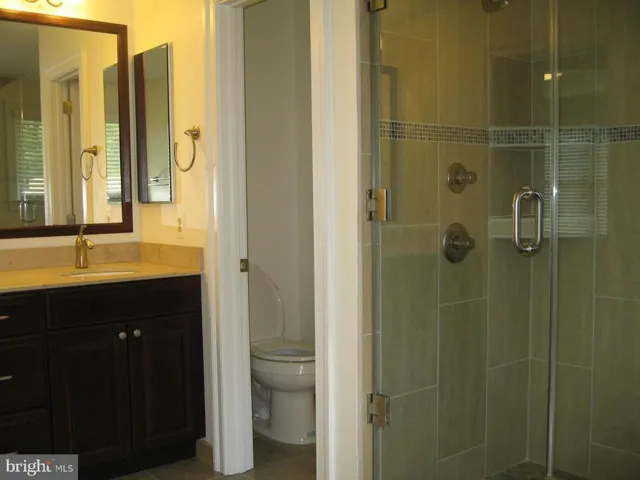 4510 Rhett Ln, Fairfax, Virginia 22030