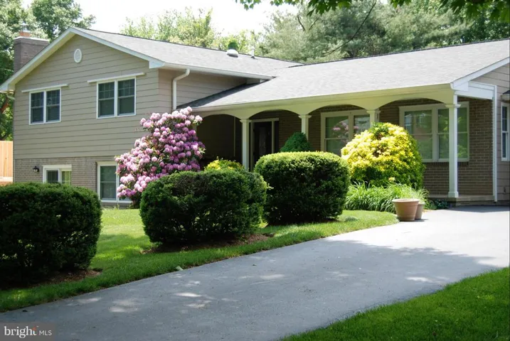 4510 Rhett Ln, Fairfax, Virginia 22030