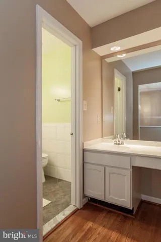 3222 Wynford Dr, Fairfax, Virginia 22031