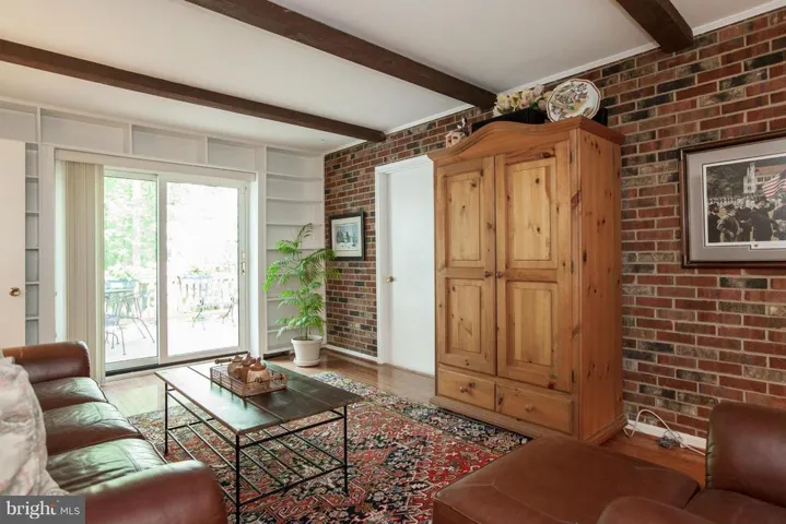 3222 Wynford Dr, Fairfax, Virginia 22031