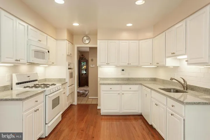 3222 Wynford Dr, Fairfax, Virginia 22031