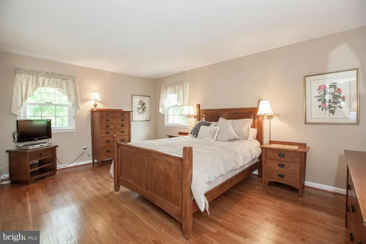 3222 Wynford Dr, Fairfax, Virginia 22031
