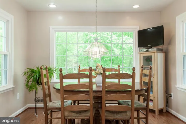 3222 Wynford Dr, Fairfax, Virginia 22031