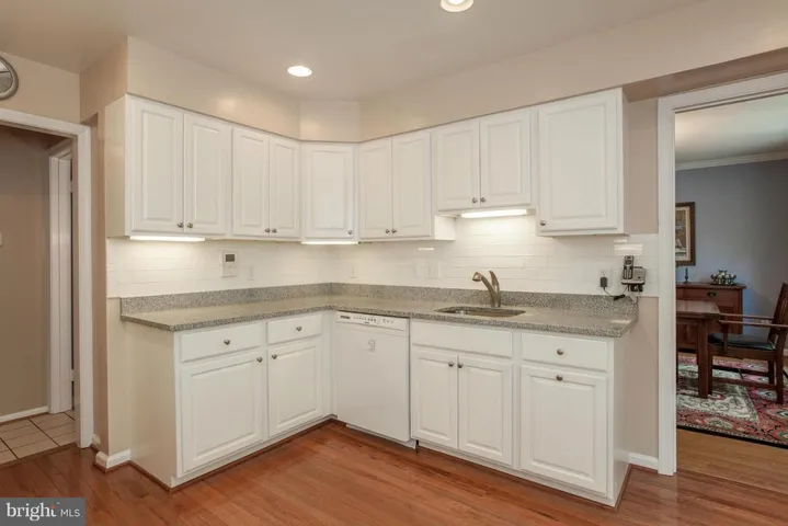 3222 Wynford Dr, Fairfax, Virginia 22031