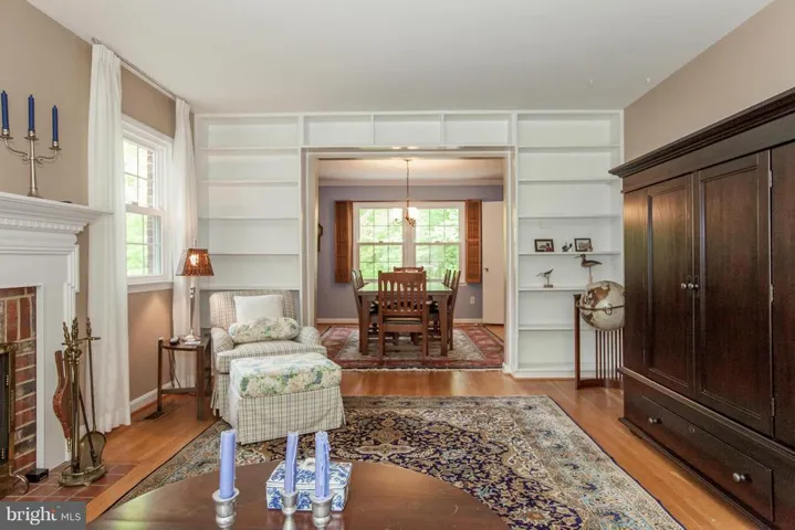 3222 Wynford Dr, Fairfax, Virginia 22031