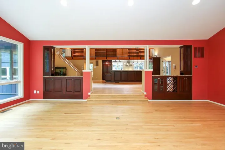 630 Utterback Store Rd, Great Falls, Virginia 22066