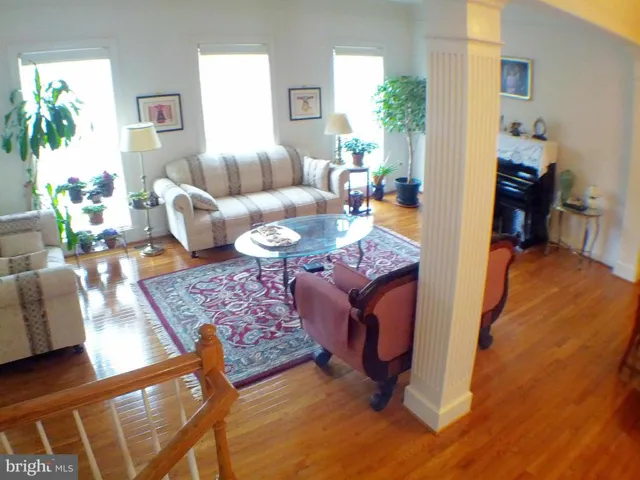 8406 Chaucer House Ct, Lorton, Virginia 22079