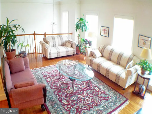 8406 Chaucer House Ct, Lorton, Virginia 22079