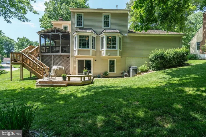 9243 Northedge Dr, Springfield, Virginia 22153