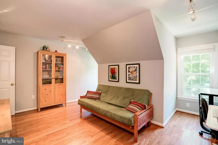 9243 Northedge Dr, Springfield, Virginia 22153
