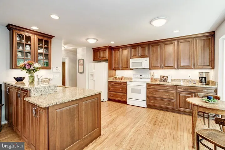 9243 Northedge Dr, Springfield, Virginia 22153