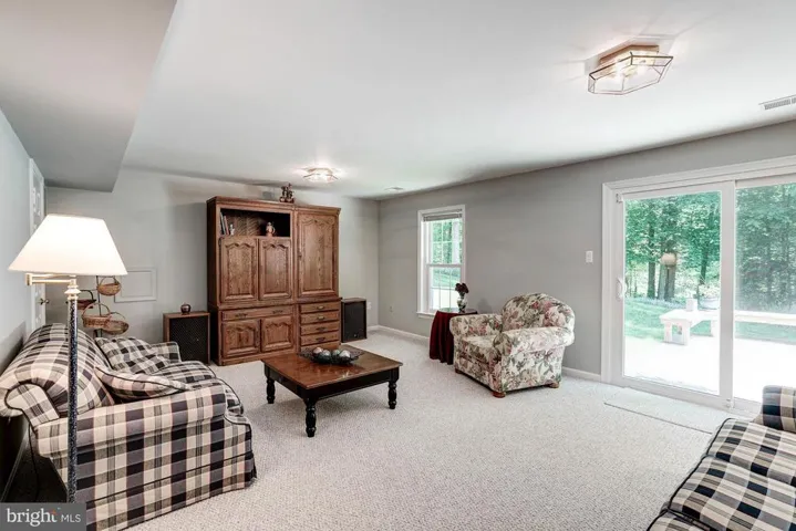 9243 Northedge Dr, Springfield, Virginia 22153