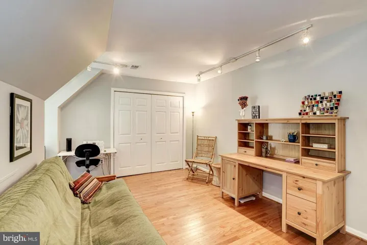 9243 Northedge Dr, Springfield, Virginia 22153