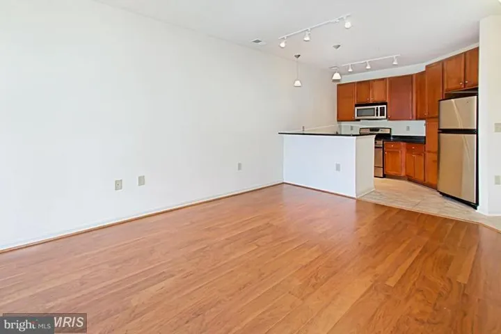2655 Prosperity Ave #211, Fairfax, Virginia 22031