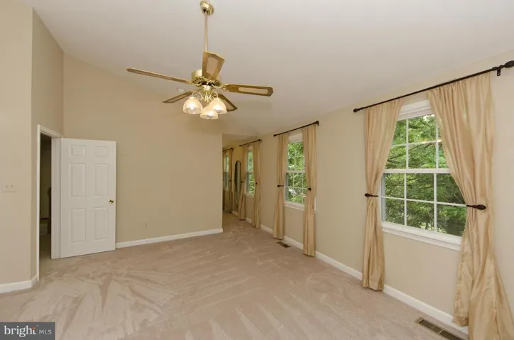 6555 Rockland Dr, Clifton, Virginia 20124