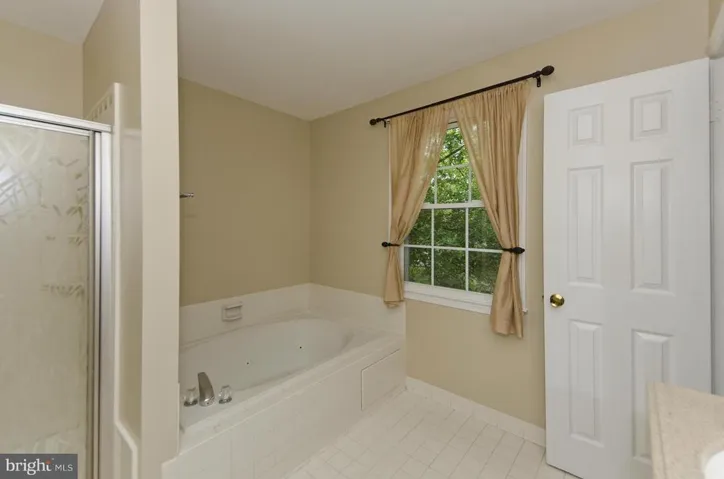 6555 Rockland Dr, Clifton, Virginia 20124