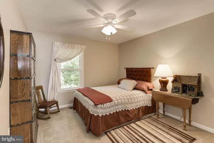 7228 Olde Lantern Way, Springfield, Virginia 22152