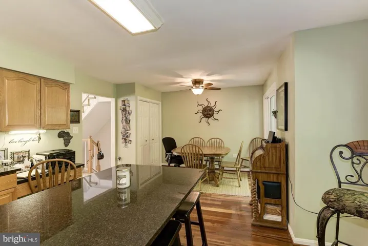 7228 Olde Lantern Way, Springfield, Virginia 22152